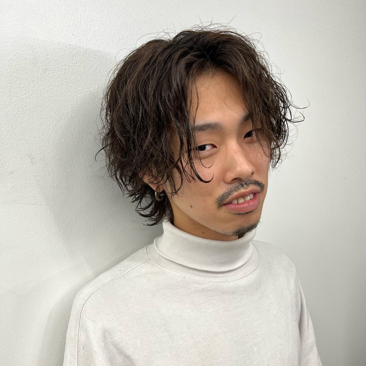こんにちは！🌞池袋で髪型に悩んでいる皆さん、特に20代から3