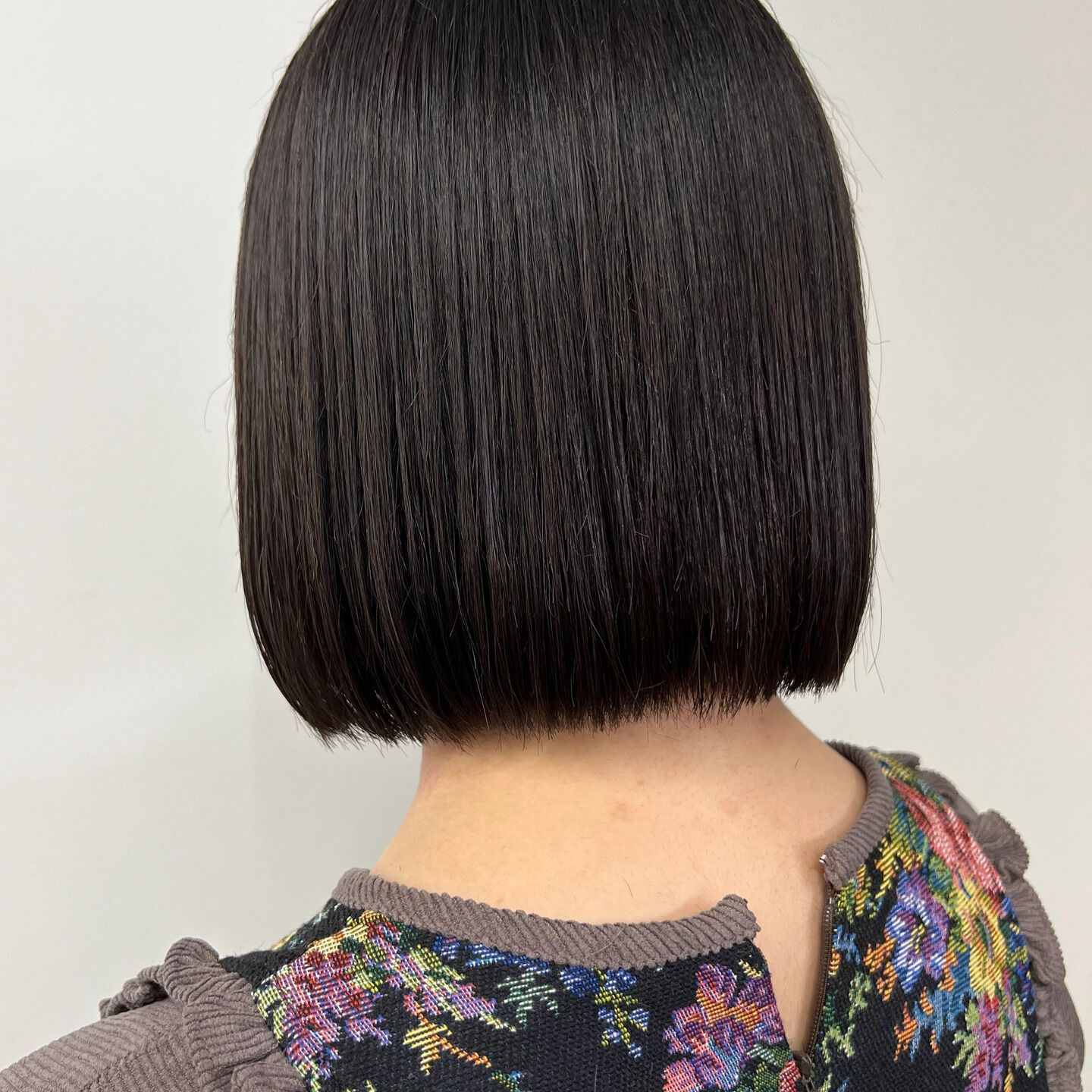美容室で髪を整えることは、自分自身を新たな気持ちにさせるため